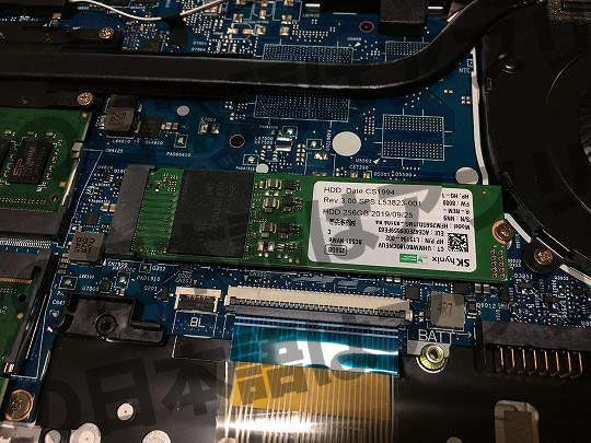 SSDはM.2の256GB