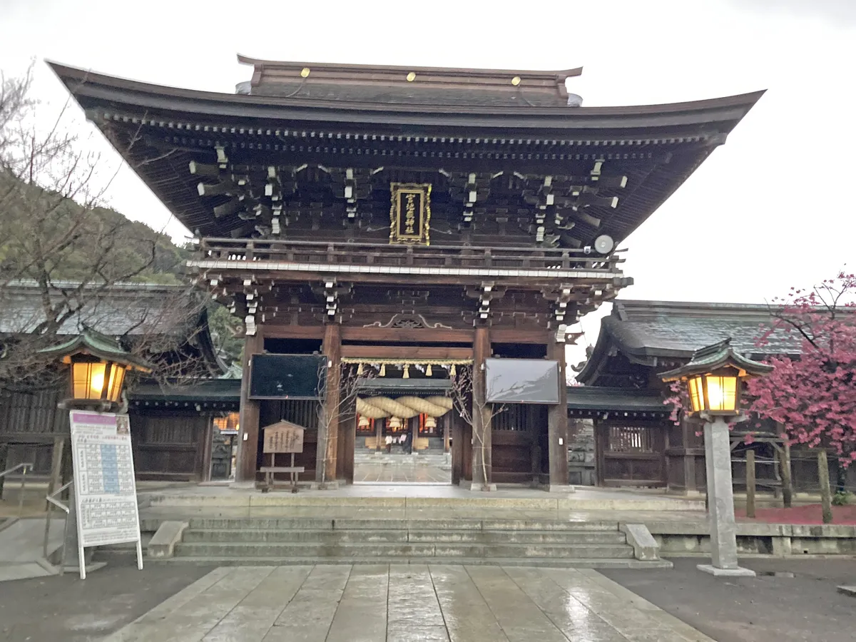 約1700年前からある由緒正しき宮地嶽神社。