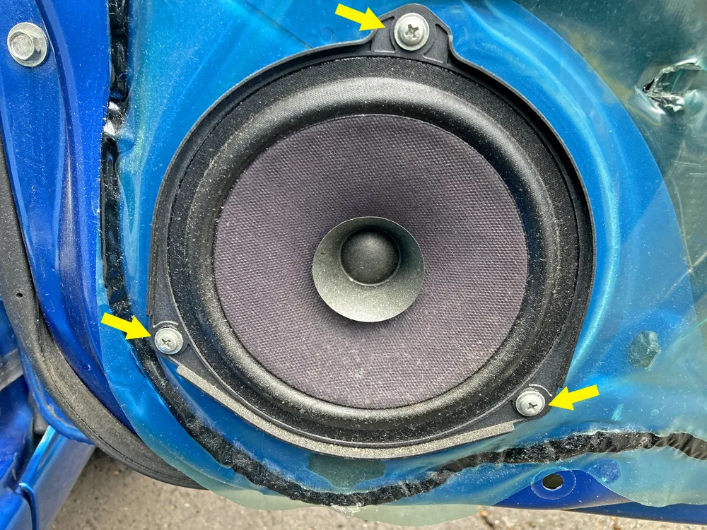 ソニカのメーカー純正スピーカー。