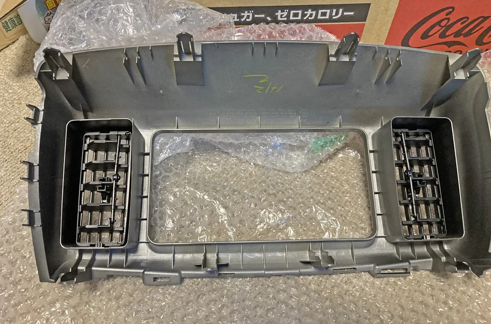 中古パーツは汚いので清掃しましょう。