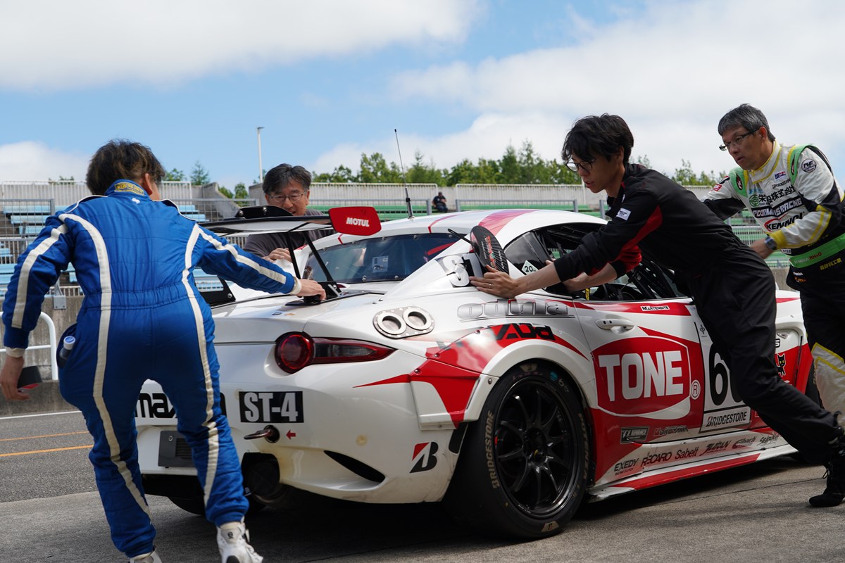 スーパー耐久ST-4クラス優勝マシン、NDロードスター3