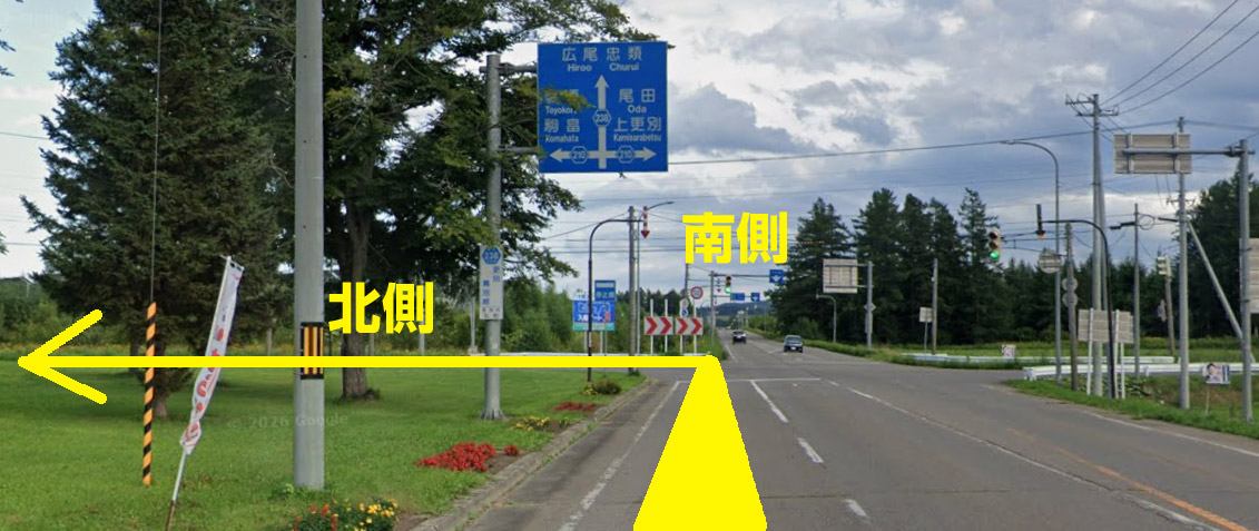 次の交差点を左折すると北側ゲート